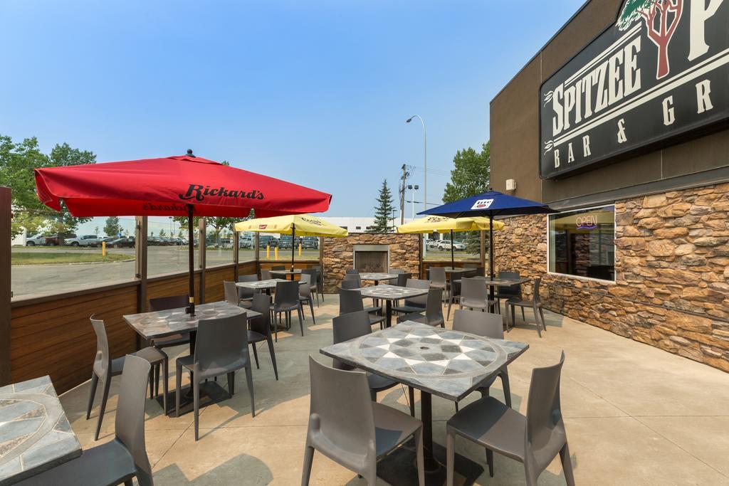 Heritage Inn Hotel & Convention Centre - High River Exterior foto